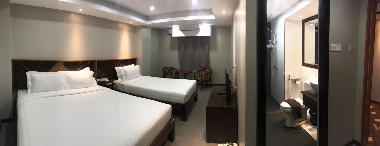 Tristar Hotel Yangon Extérieur photo