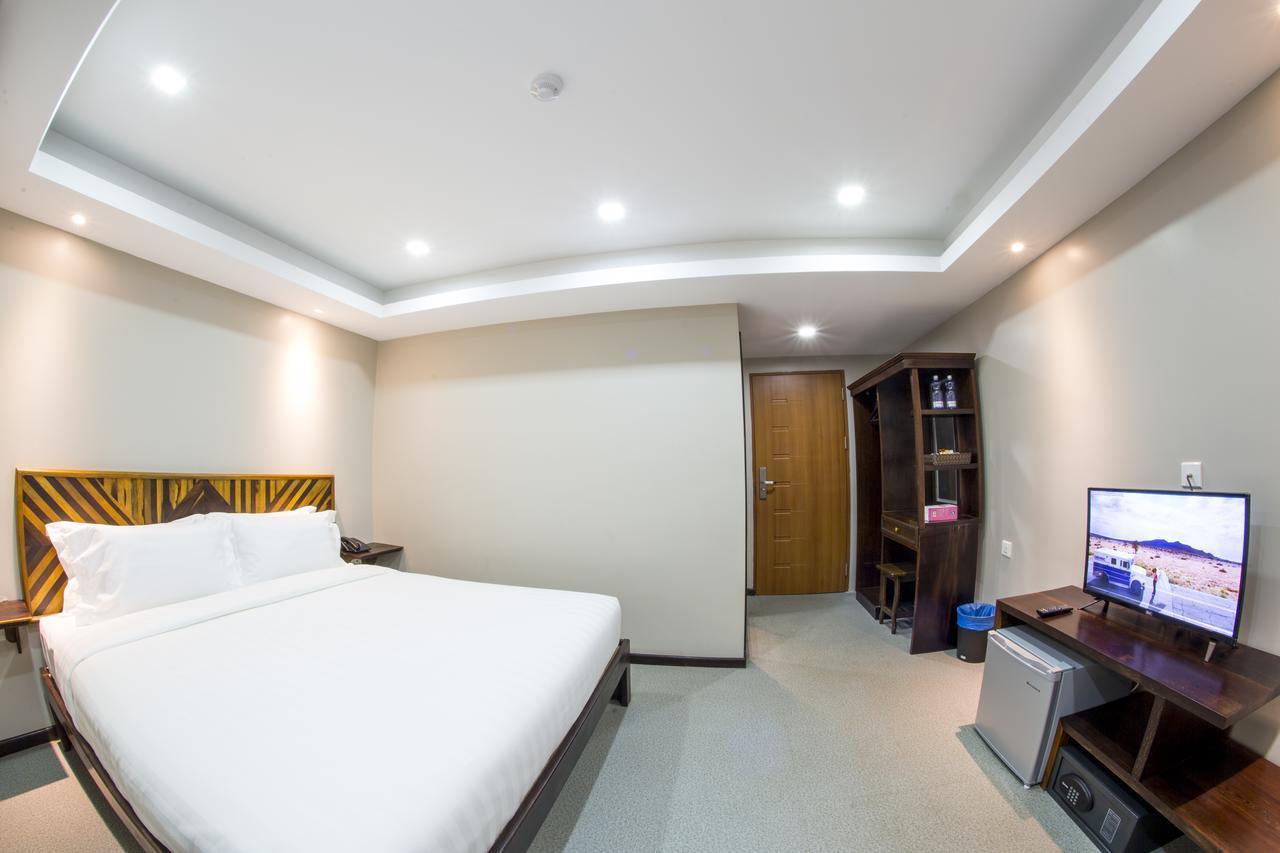 Tristar Hotel Yangon Extérieur photo