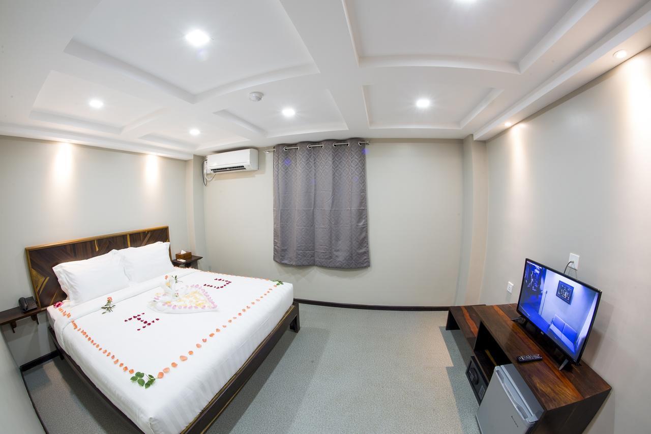 Tristar Hotel Yangon Extérieur photo