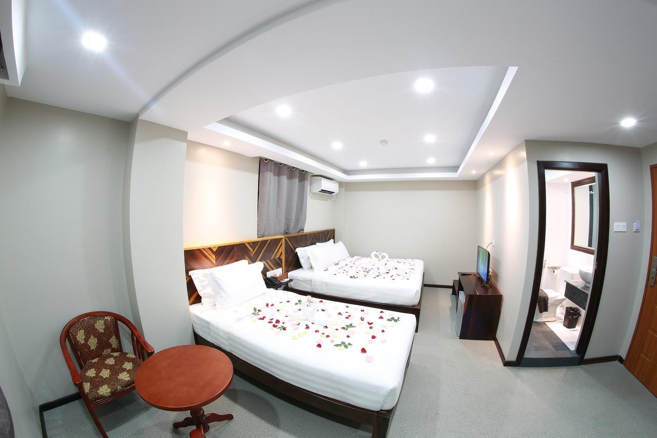 Tristar Hotel Yangon Extérieur photo