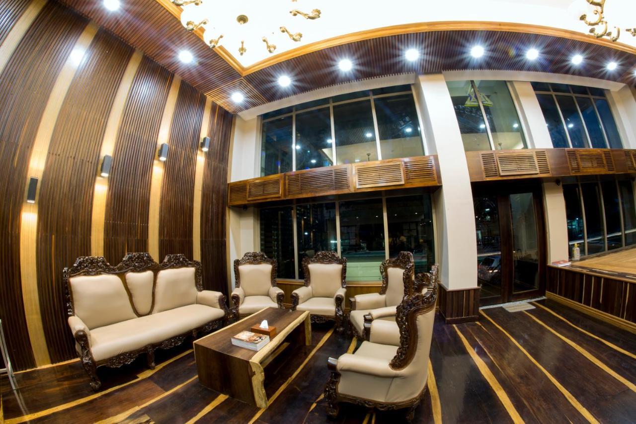 Tristar Hotel Yangon Extérieur photo